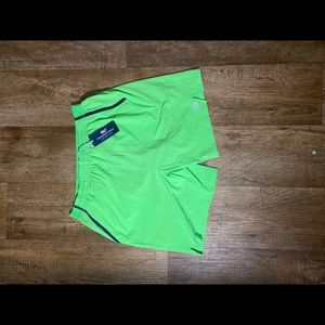 Vineyard Vines shorts